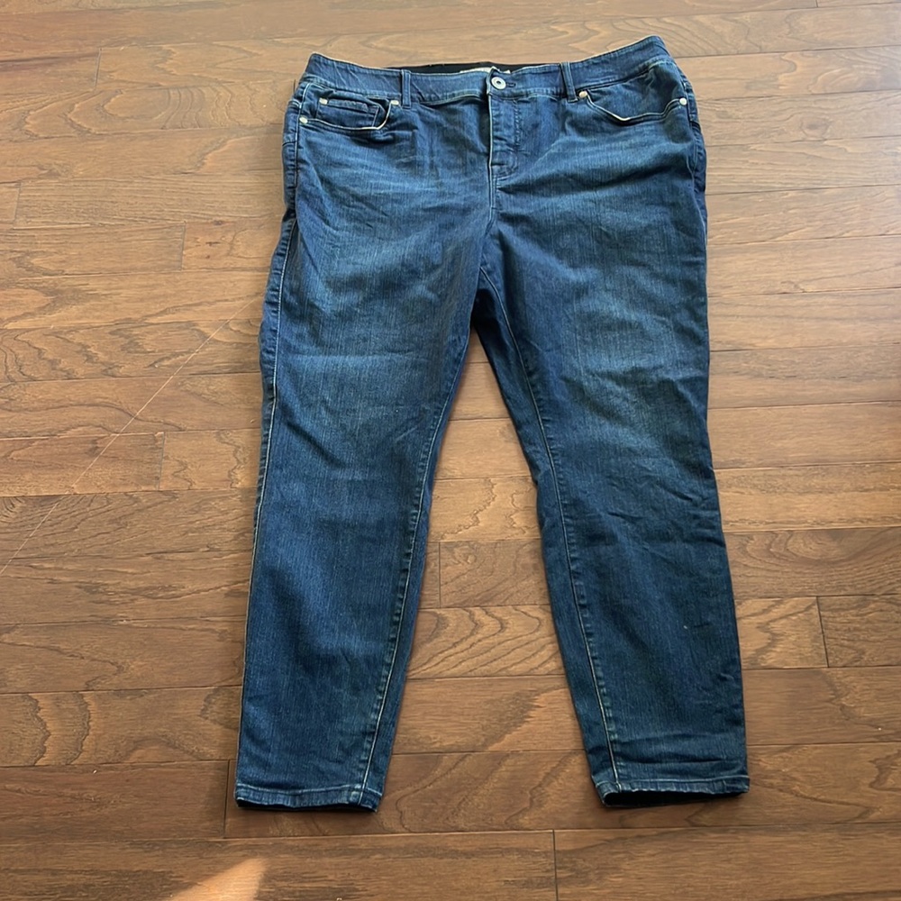 Torrid Bombshell Skinny Jeans - Picture 2 of 8